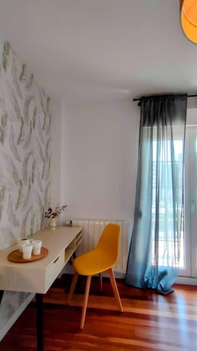Fotografie z fotogalerie ubytování Rosa de Ciudad. Chalet céntrico con mucha intimidad v destinaci Santander