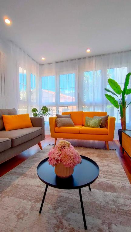 Fotografie z fotogalerie ubytování Rosa de Ciudad. Chalet céntrico con mucha intimidad v destinaci Santander
