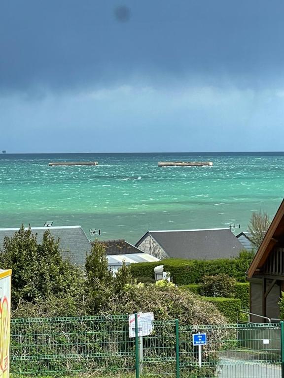 Vue g&eacute;n&eacute;rale sur la mer ou vue sur la mer prise depuis la maison de vacances