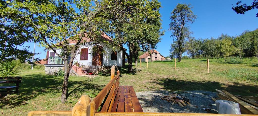 Zahrada ubytování Kuća u planini T Polje Subjel