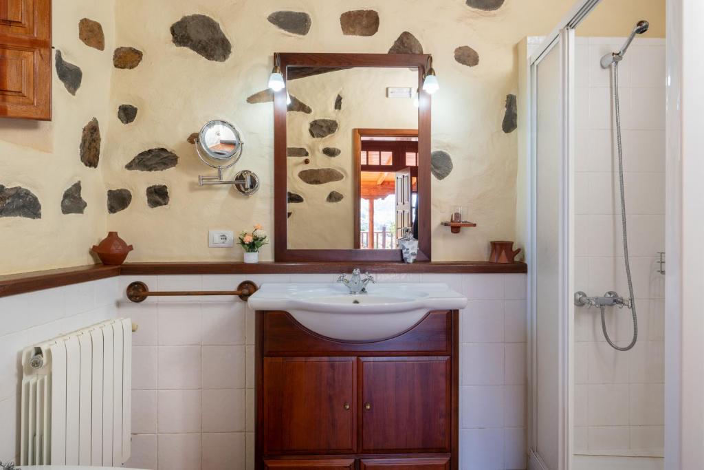A bathroom at Casa Rural Tinamar