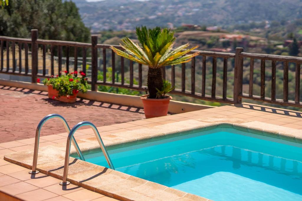 The swimming pool at or close to Casa Rural Tinamar