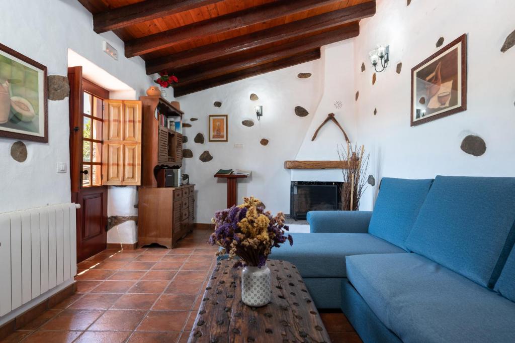 A seating area at Casa Rural Tinamar