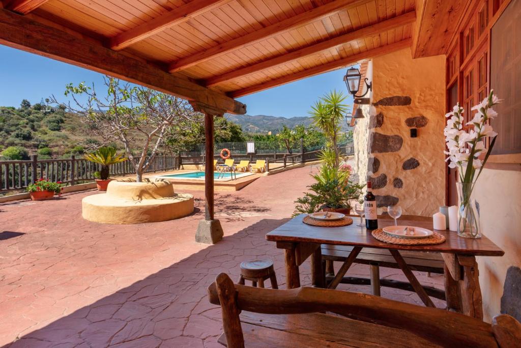 The swimming pool at or close to Casa Rural Tinamar