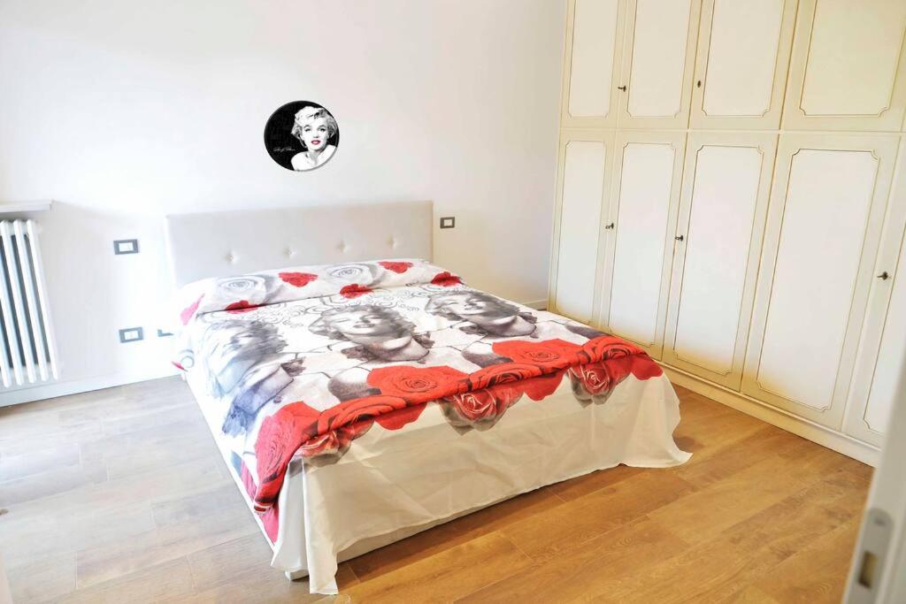 En eller flere senge i et værelse på In the heart of Parma