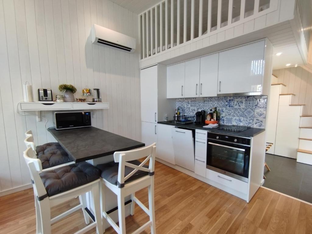 Bålsta Studio Houses - Studio Met Balkon