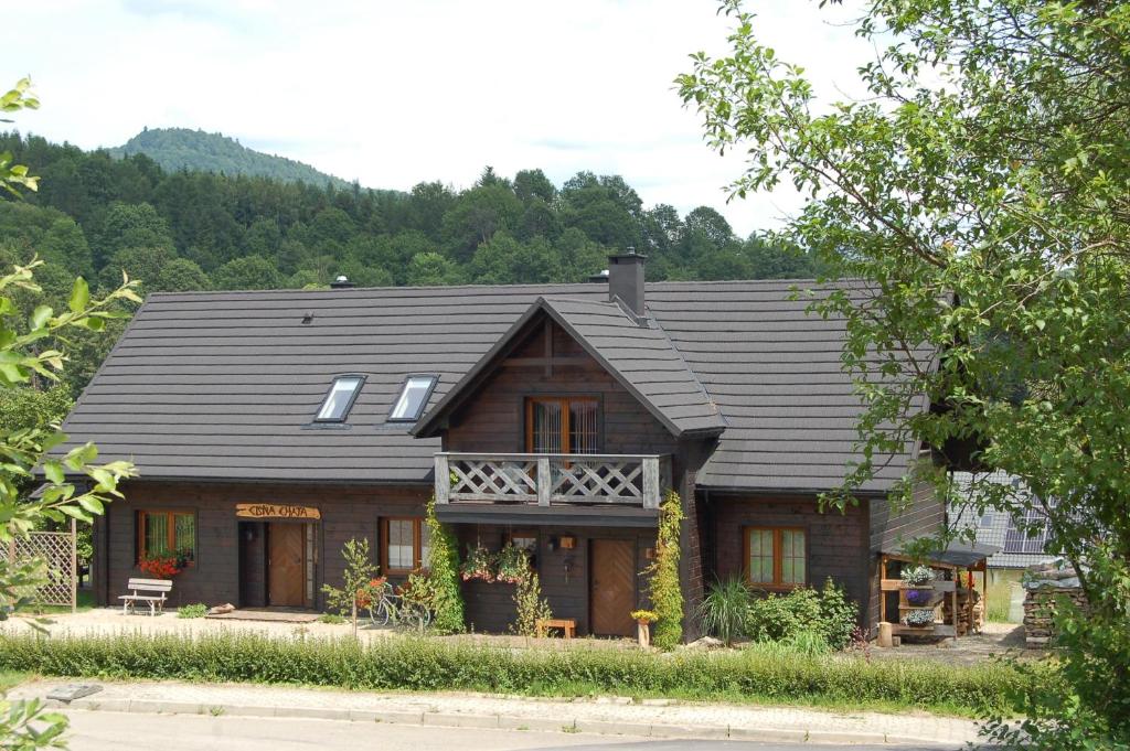 Výhľad na hory alebo výhľad na hory priamo z of the bed and breakfast