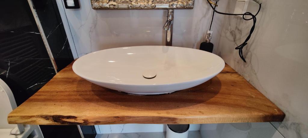 XuBa ApartmentRooms Messe Wien Prater - Resim 17