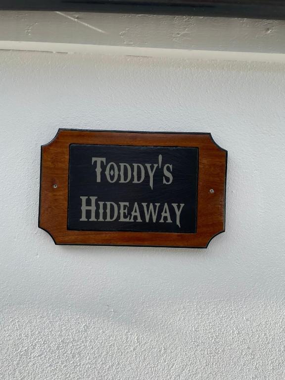 Certifikát, hodnocení, plakát nebo jiný dokument vystavený v ubytování Toddys Hideaway