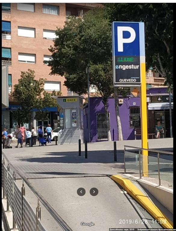 Fotografie z fotogalerie ubytování metro La Salut v destinaci Badalona