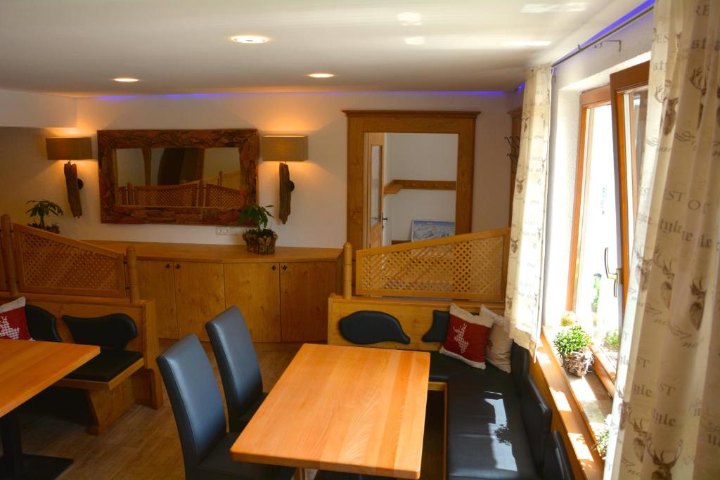 Fotografie z fotogalerie ubytování Pension Milan v destinaci Zell am See