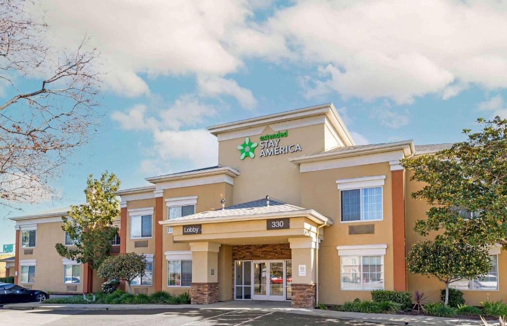 a building with a star on the top of it at Extended Stay America Suites - San Jose - Milpitas - McCarthy Ranch in Milpitas