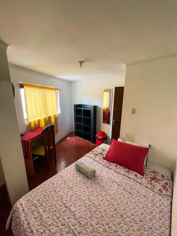 Totora Surf Hostel - Standard Double Room With Shared Bathroom
