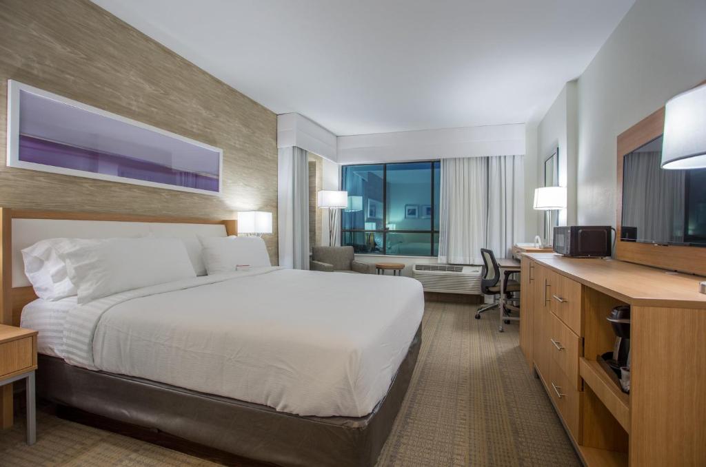 Holiday Inn San Marcos Convention Center by IHG photo