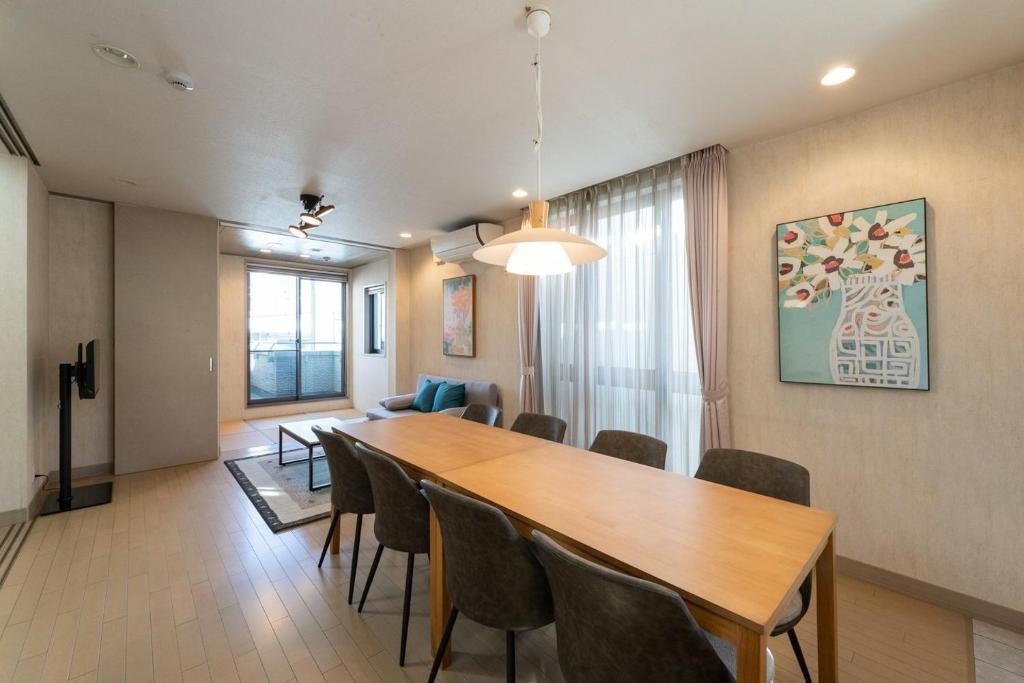 Higashikomagata house