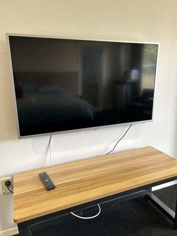 TV a/nebo společenská místnost v ubytování Holiday Room in Chartwell