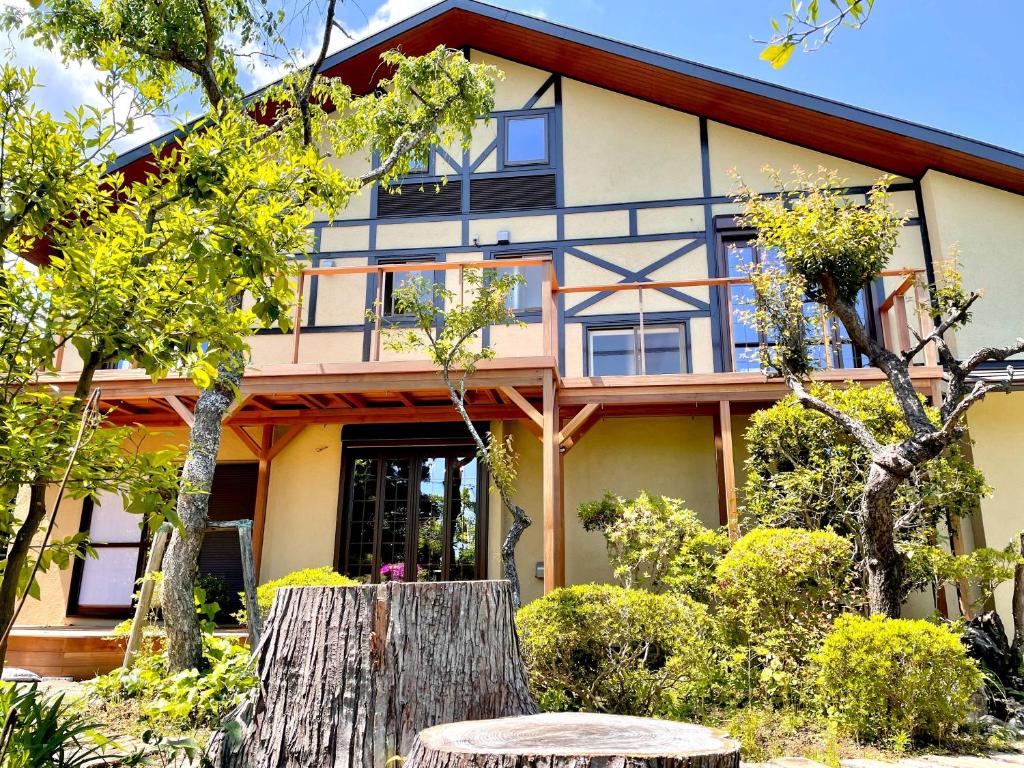 Budova, kde se prázdninový dům nachází