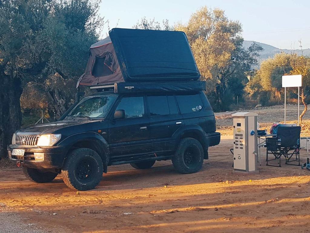 Fotografie z fotogalerie ubytování Nirikos Camping v destinaci Spasméni Vrísi