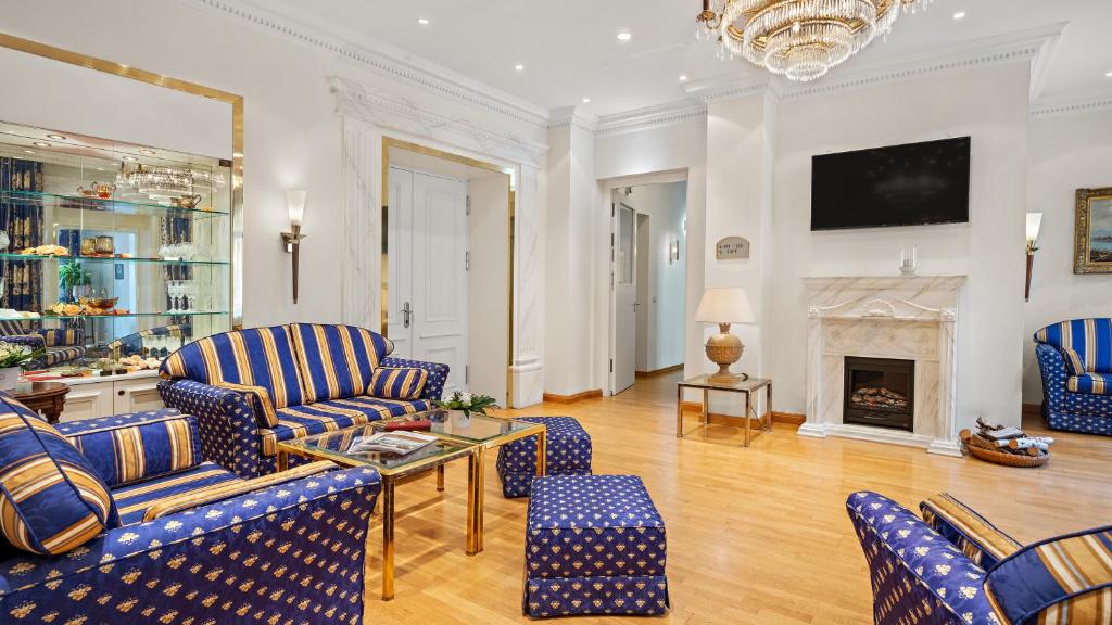 Hotel Bayerischer Hof Dresden - Resim 31