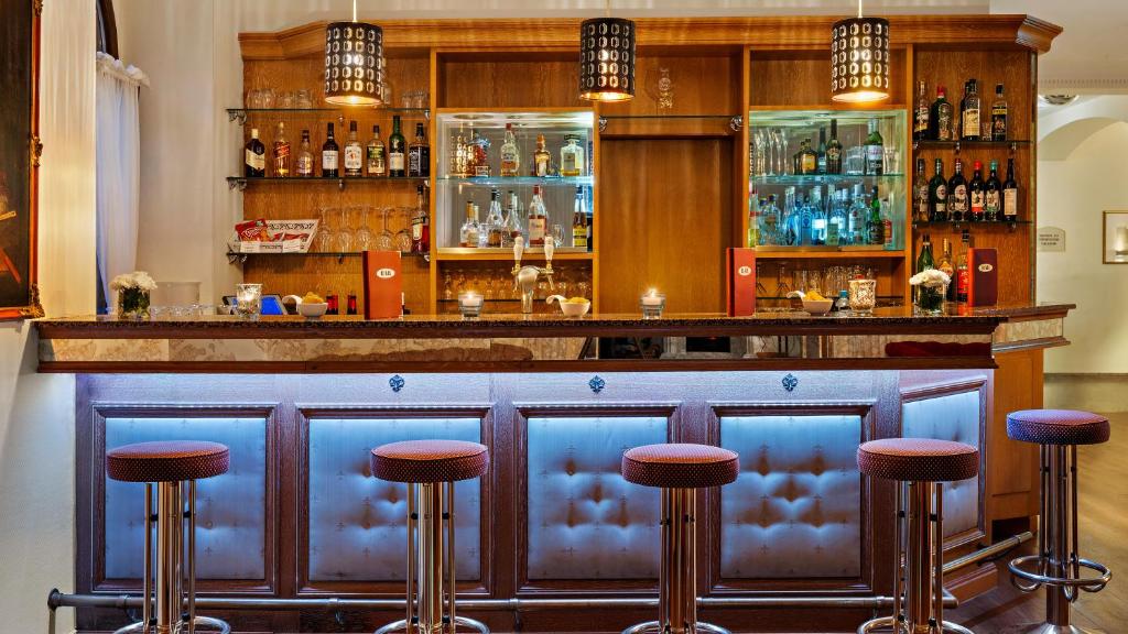 Hotel Bayerischer Hof Dresden - Resim 22