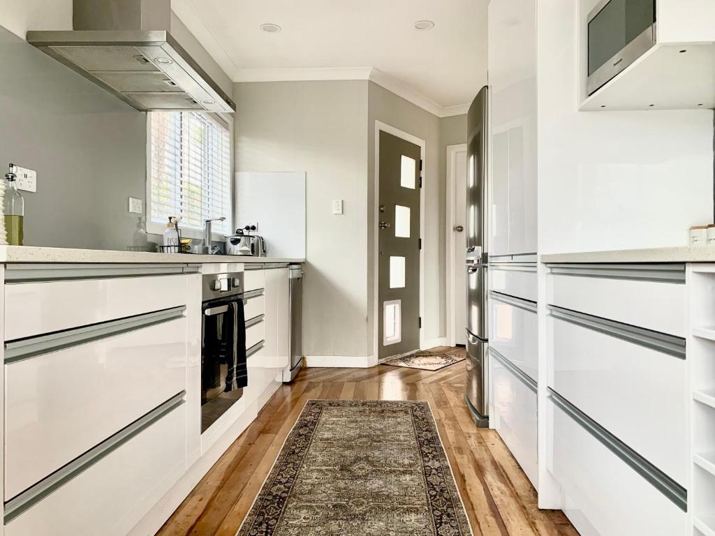 M&K Home with central air condition, 4 bedrooms, by Chartwell Shopping Centre