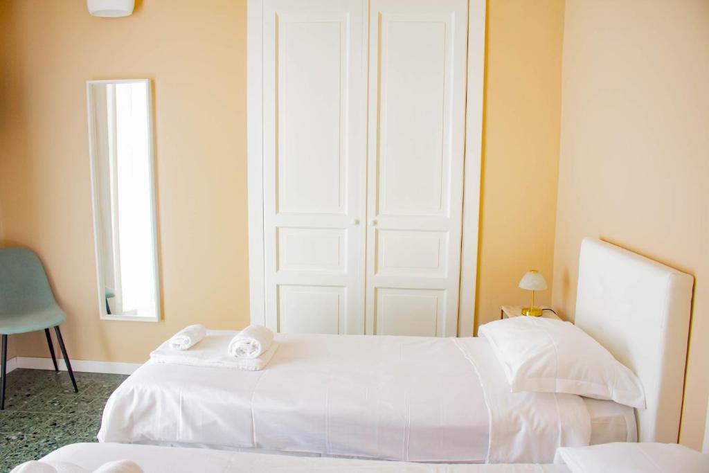 Palazzo La Piana Rooms - 11