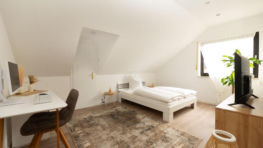 3,5-Zimmer inkl Arbeitsplatz, WLAN & free Netflix, Amazon-Free Parken vollausgestattete Wohnung, 24h Check In - 10