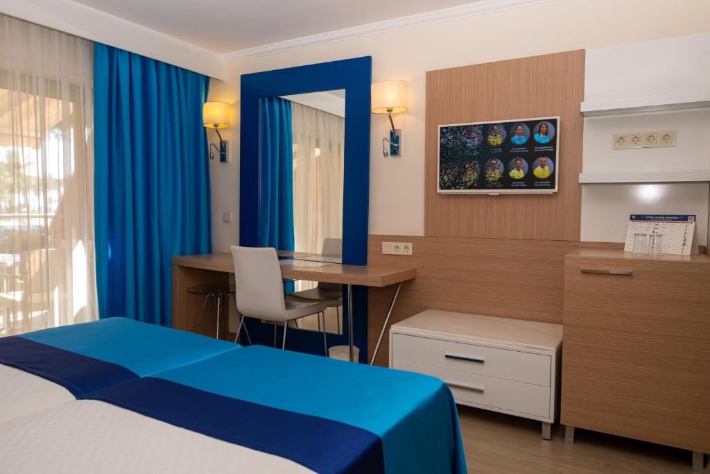 AQI Pegasos World - 3