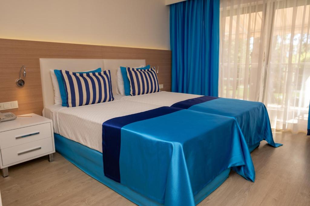 AQI Pegasos World - 1