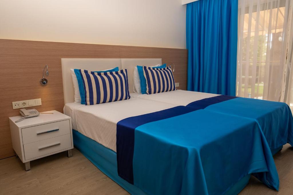 AQI Pegasos World - 2