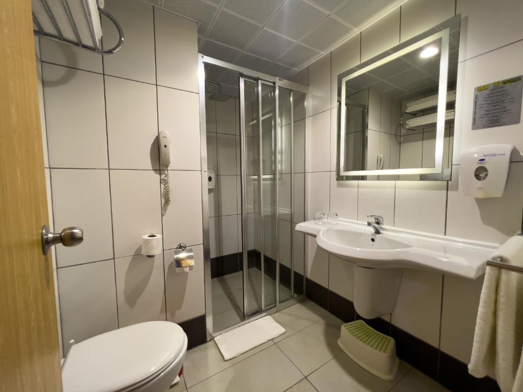 AQI Pegasos World - 12