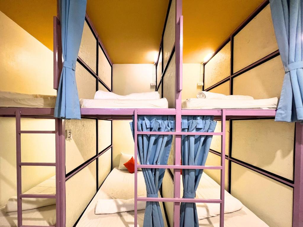 Fotografie z fotogalerie ubytování Sleepy Station Hostel v destinaci Kata pláž