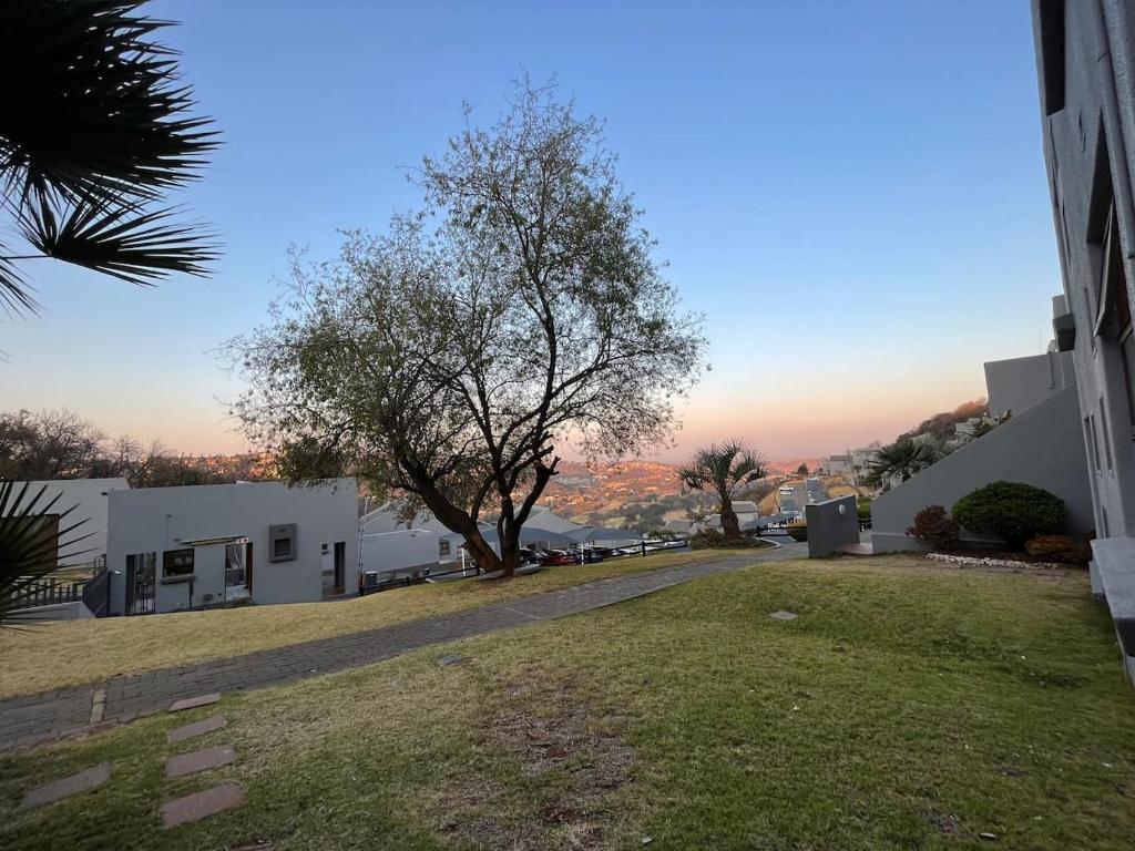 Golf Course View Apartment, Johannesburg (updated prices 2024)