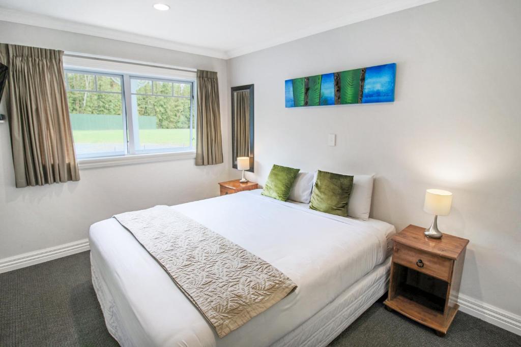 
One-Bedroom Family Suite
