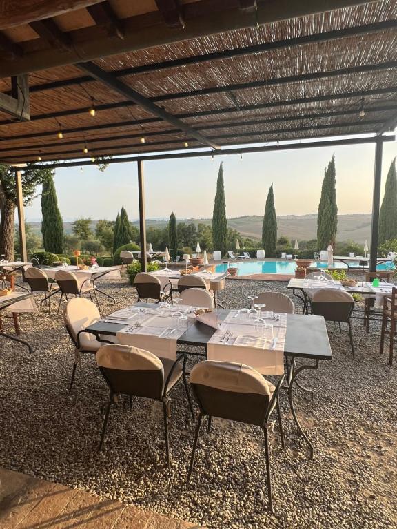 Bazén v ubytování Agriturismo Pometti - Villa Boscarello nebo v jeho okolí