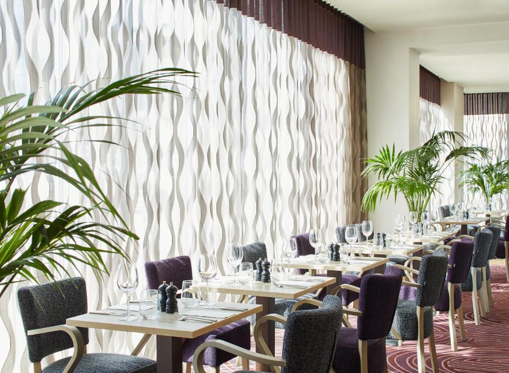 Restaurace v ubytování Leonardo Hotel Bradford