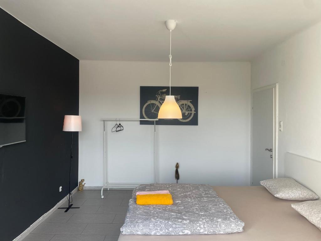 City Apartment close to Linz Central-Private Balcony, Линц - обновленные  цены 2024 года