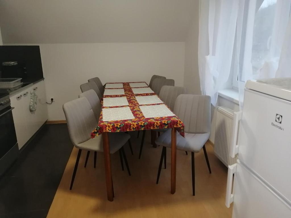 Kuchyň nebo kuchyňský kout v ubytování Domček u Vojta