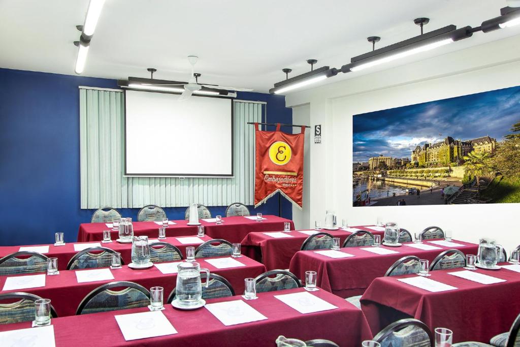 Konferenční prostory v ubytování Embajadores Hotel