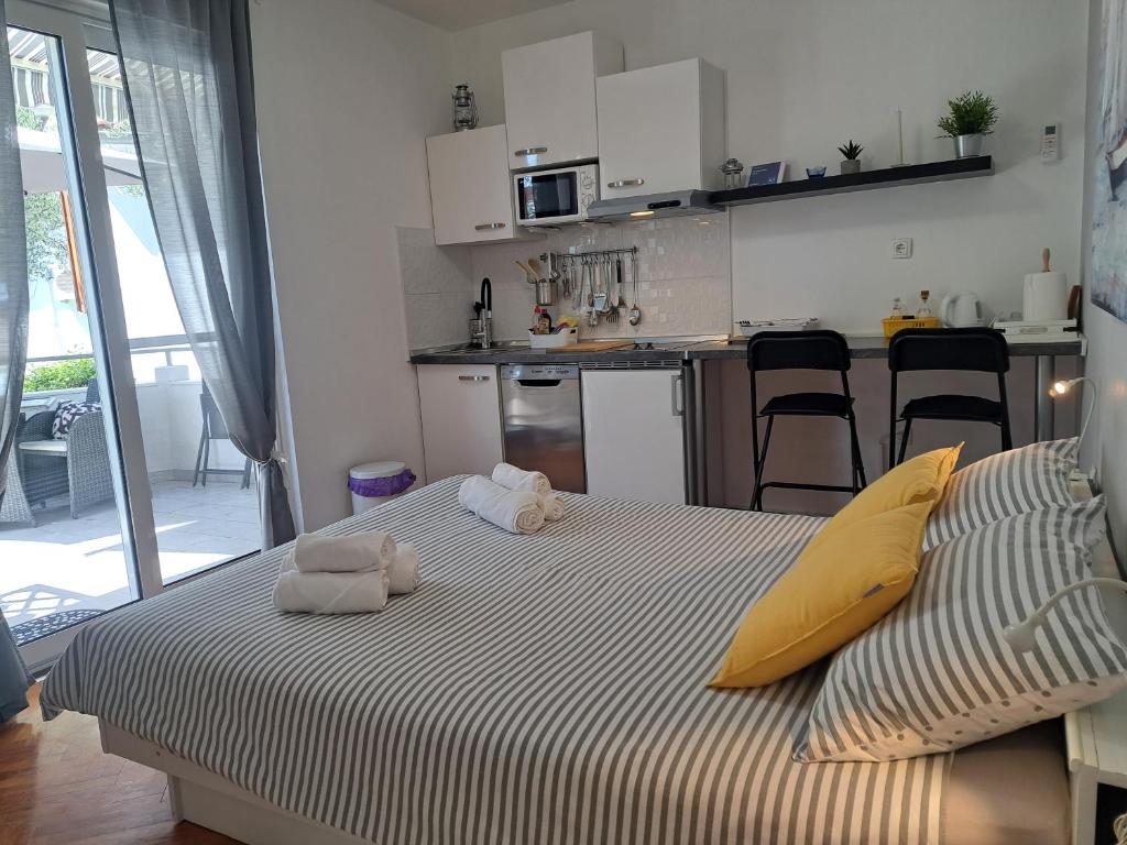 Kuchyň nebo kuchyňský kout v ubytování Apartman dida Jakov