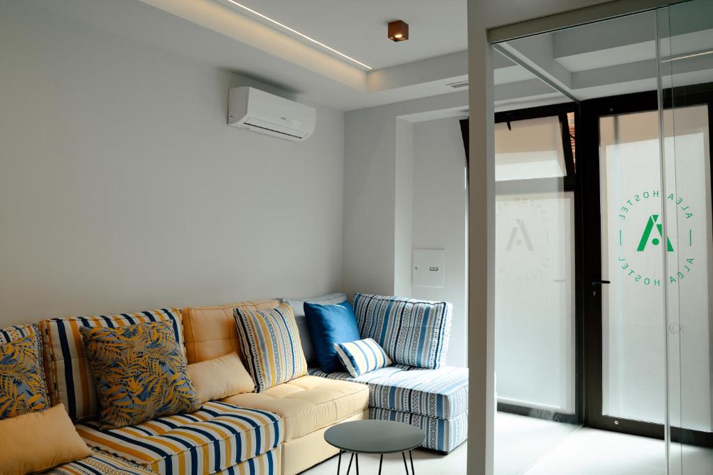 Posezení v ubytování HOSTEL ALEA