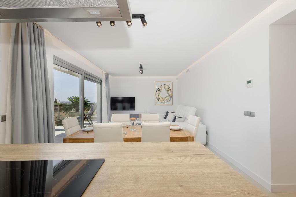 Fotografia z galérie ubytovania Modern holiday apartment with incredible sea views in La Cala de Mijas v destinácii Málaga
