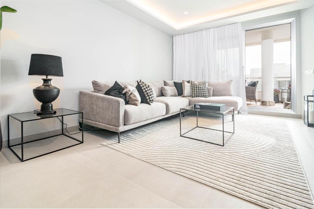 Modern apartment in San Pedro by Costarentals - M34