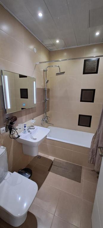 Bany a Guest House Pirosmani 60