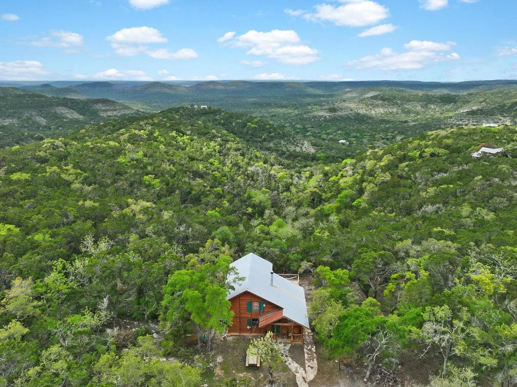 Gallery image of Backbone Vista Cabin in San Marcos