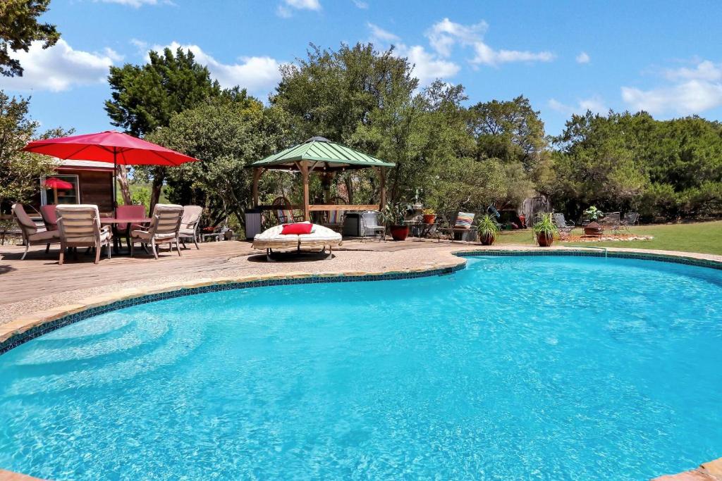 Painted Paradise Main House, New Braunfels (updated prices 2024)