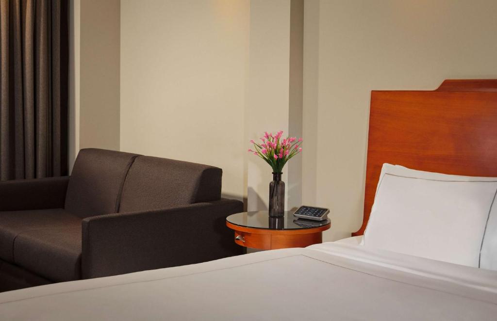 Park Plaza Victoria London - Executive King Room With Sofa Bed