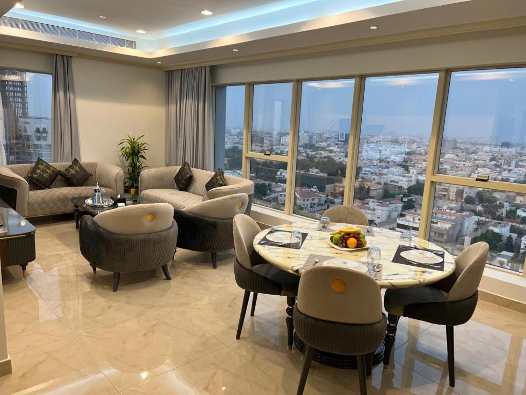 Posezení v ubytování Seafront Luxury Suites Jeddah Corniche