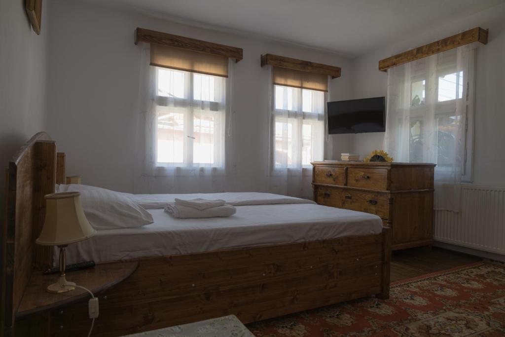 Casa Adina Sibiel - Two-Bedroom House