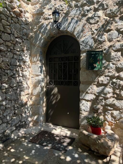 Fotografie z fotogalerie ubytování Λαγκάδι Μάνης v destinaci Koíta